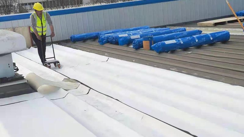 老小区屋面防水改造的包工包料费用主要由以下几个部分构成：